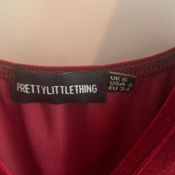 Burgundy velvet dress - Picture 2 of 3